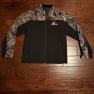 Men’s Mossy Oak weather proof jacket
